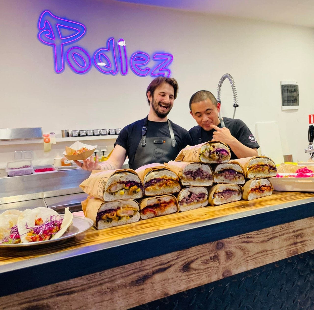 Шеф Виктор Жечев и Шеф Робин Виляреал представят Podlez