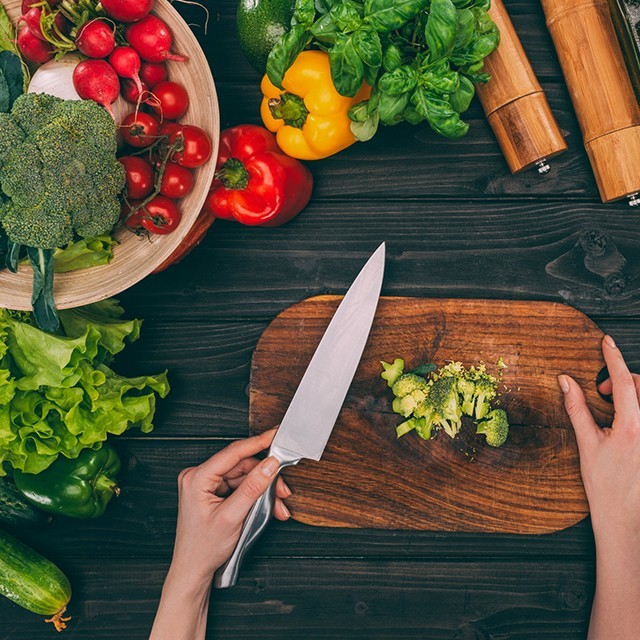 10 начина за приготвяне на изкушаващи салати