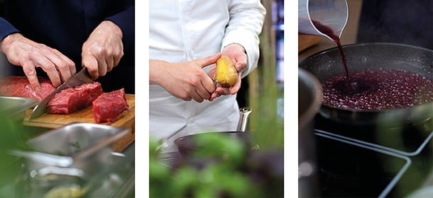 Телешки стек със сос от червено вино и билкови картофи