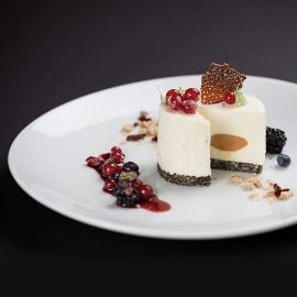 Панакота с бял шоколад и кокосово мляко Панакота с бял шоколад и кокосово мляко