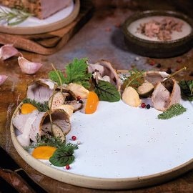 Vitello Tonnato – ТЕЛЕШКО СЪС СОС ОТ РИБА ТОН И КАПЕРСИ Vitello Tonnato – ТЕЛЕШКО СЪС СОС ОТ РИБА ТОН И КАПЕРСИ