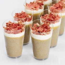 Парфе от пилешки дробчета и хрупкаво прошуто