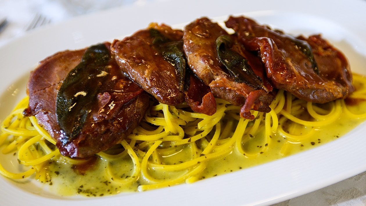 Салтимбока със спагети и песто – - Рецепта