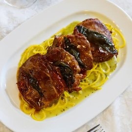 Салтимбока със спагети и песто Салтимбока със спагети и песто